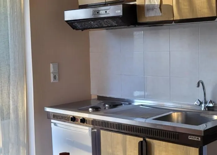 K Santis * Pefki (Evia)